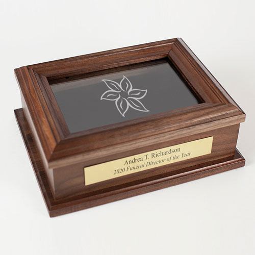 21 Classy Gift Ideas For Funeral Directors Urns Online   Funeral Director Gifts Walnut Wood Keepsake Box Personalized 