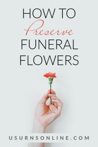 How to Preserve Funeral Flowers (+ 20 Keepsake Ideas) » Urns | Online